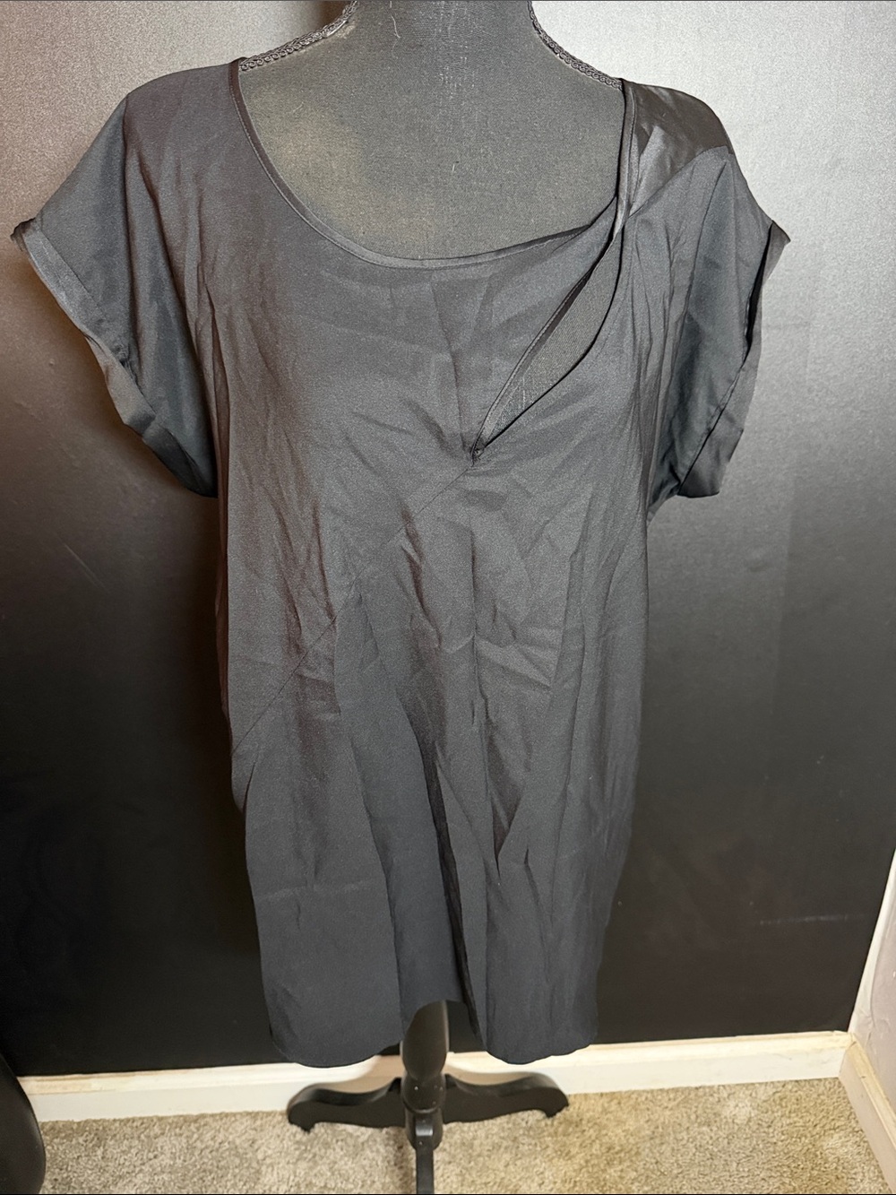 Express Black Women's Short Sleeve Scoop Neck Top Size L